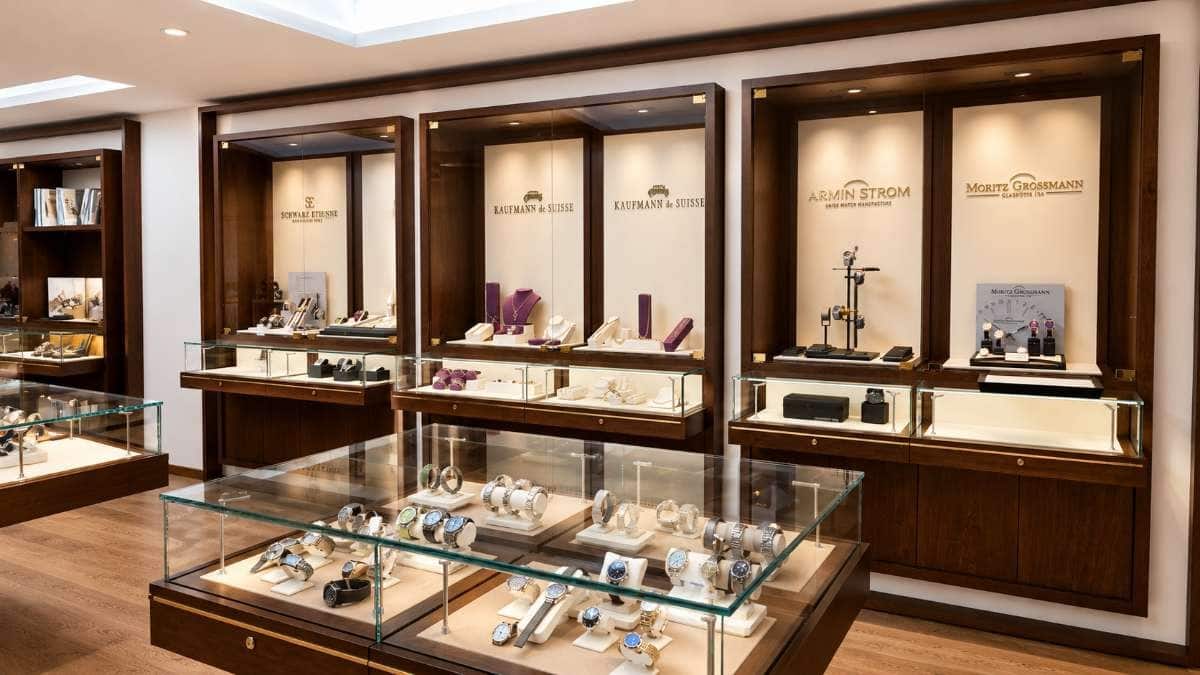 Commercial retail interior by IN Design & Construction